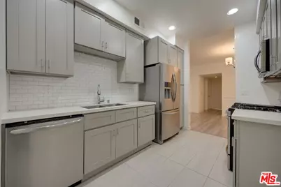 9800 Vidor Dr #101, Los Angeles, CA 90035 - Photo 1