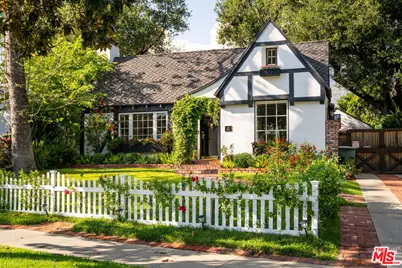 2089 E Mountain St, Pasadena, CA 91104 - Photo 1