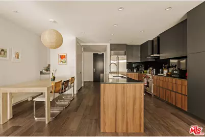 728 N Sweetzer Ave #212, West Hollywood, CA 90069 - Photo 1