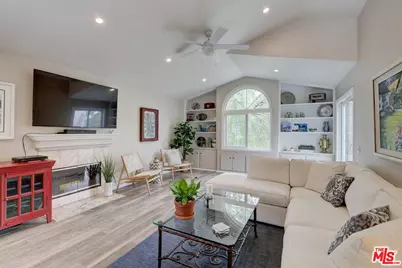 22348 Heritage Pass Pl, Chatsworth, CA 91311 - Photo 1