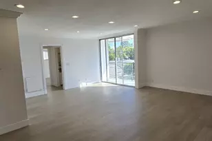827 2nd St, Santa Monica, CA 90403 - Photo 1