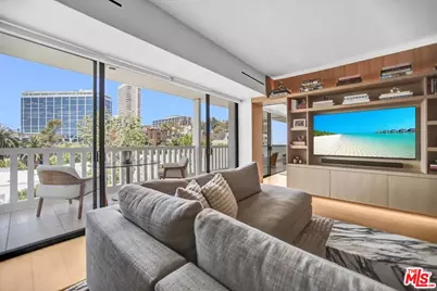 999 N Doheny Dr #512, West Hollywood, CA 90069 - Photo 1