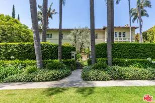 1017 N Roxbury Dr, Beverly Hills, CA 90210 - Photo 1