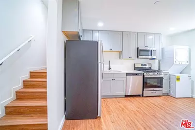 6469 Calhoun Ave, Van Nuys, CA 91401 - Photo 1