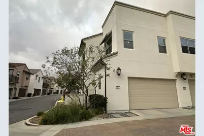 113 Fixie, Irvine, CA 92618 - Photo 1