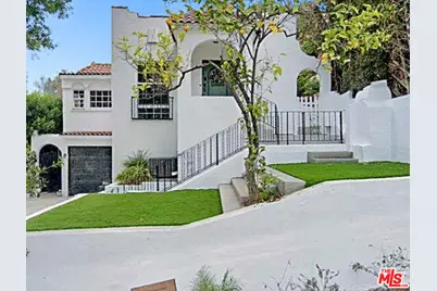 2209 N Gower St, Los Angeles, CA 90068 - Photo 1