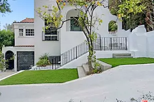 2209 N Gower St, Los Angeles, CA 90068 - Photo 1