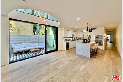 1533 N Vista St #101, Los Angeles, CA 90046 - Photo 1