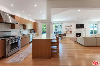 723 Westmount Dr #106, West Hollywood, CA 90069 - Photo 1