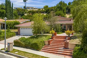 18000 Medley Dr, Encino, CA 91316 - Photo 1