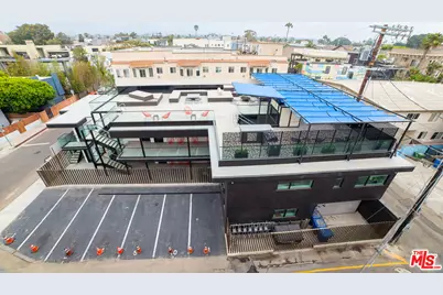 14 Brooks Ave #9, Venice, CA 90291 - Photo 1