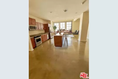 315 W 5th St #704, Los Angeles, CA 90013 - Photo 1