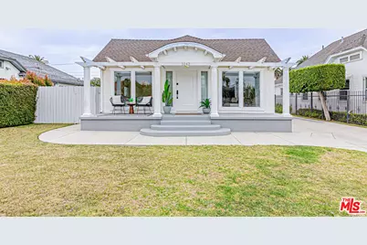 1042 3rd Ave, Los Angeles, CA 90019 - Photo 1
