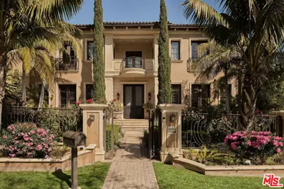 614 N Palm Dr, Beverly Hills, CA 90210 - Photo 1