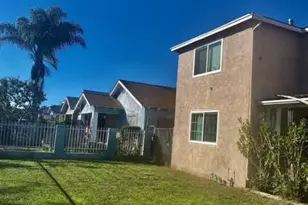 1055 W 104th St, Los Angeles, CA 90044 - Photo 1
