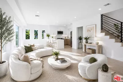 2120 N Beachwood Dr, Los Angeles, CA 90068 - Photo 1