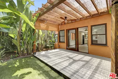 1138 Poinsettia Pl, West Hollywood, CA 90046 - Photo 1