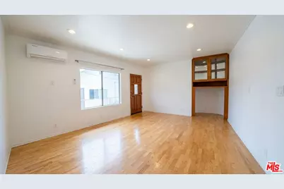 1538 N Mariposa Ave, Los Angeles, CA 90027 - Photo 1