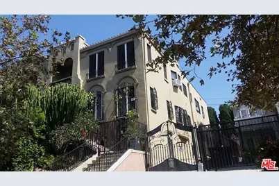 156 N Kenmore Ave, Los Angeles, CA 90004 - Photo 1