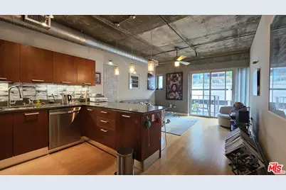 645 W 9th St #609, Los Angeles, CA 90015 - Photo 1