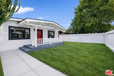 915 Palms Blvd, Venice, CA 90291 - Photo 1