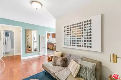 2400 Pacific Ave #1, Venice, CA 90291 - Photo 1