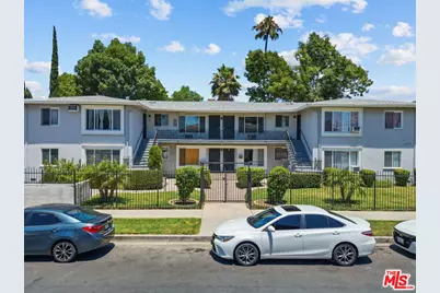 14913 Hartland St #6, Van Nuys, CA 91405 - Photo 1