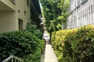 422 Arnaz Dr, Los Angeles, CA 90048 - Photo 1