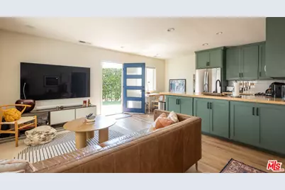 4852 S Centinela Ave, Los Angeles, CA 90066 - Photo 1