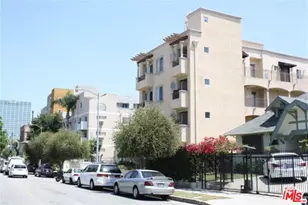 918 S Harvard Blvd, Los Angeles, CA 90006 - Photo 1
