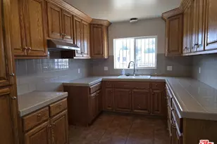 9004 S San Pedro St, Los Angeles, CA 90003 - Photo 1