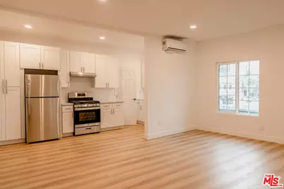 4521 Hollywood Blvd #5, Los Angeles, CA 90027 - Photo 1