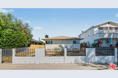 2936 S Harvard Blvd, Los Angeles, CA 90018 - Photo 1