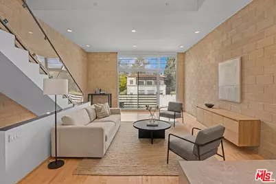 717 N Highland Ave #16, Los Angeles, CA 90038 - Photo 1