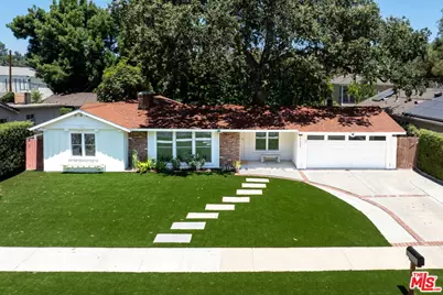 21309 Ibanez Ave, Woodland Hills, CA 91364 - Photo 1