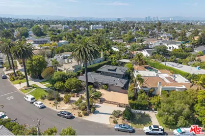 11835 S South Park Ave, Los Angeles, CA 90066 - Photo 1