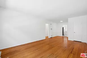 1138 S Sherbourne Dr, Los Angeles, CA 90035 - Photo 1