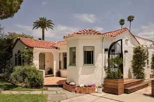 1090 Superba Ave, Venice, CA 90291 - Photo 1