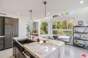 30 Reef St, Marina del Rey, CA 90292 - Photo 1