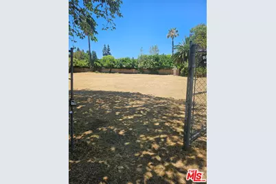 19515 Romar St, Northridge, CA 91324 - Photo 1