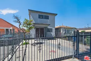 913 E 92nd St, Los Angeles, CA 90002 - Photo 1