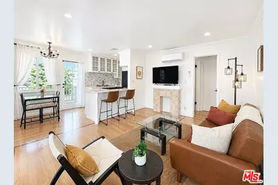 1212 10th St #12, Santa Monica, CA 90401 - Photo 1