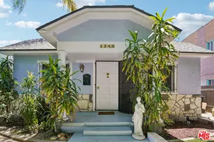 1546 W 30th St, Los Angeles, CA 90007 - Photo 1
