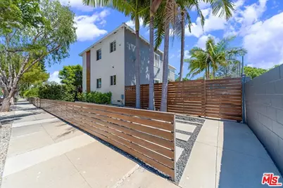 2954 Exposition Blvd #3, Santa Monica, CA 90404 - Photo 1