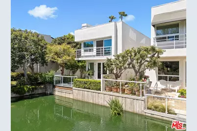 680 Harbor St #1, Venice, CA 90291 - Photo 1