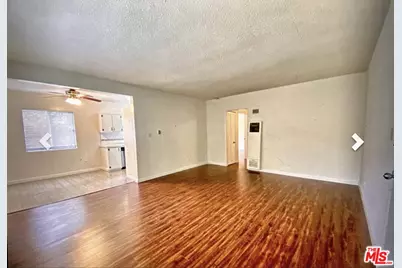 1868 10th St #6, Santa Monica, CA 90404 - Photo 1