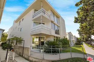 248 S Doheny Dr, Beverly Hills, CA 90211 - Photo 1