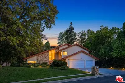 4070 Falling Leaf Dr, Encino, CA 91316 - Photo 1