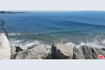 18429 Pacific Coast Hwy, Malibu, CA 90265 - Photo 1