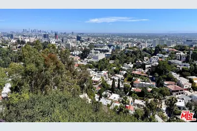 6910 Los Tilos Rd, Los Angeles, CA 90068 - Photo 1